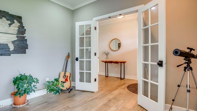 290 Lansdowne, Louisville, KY 40245