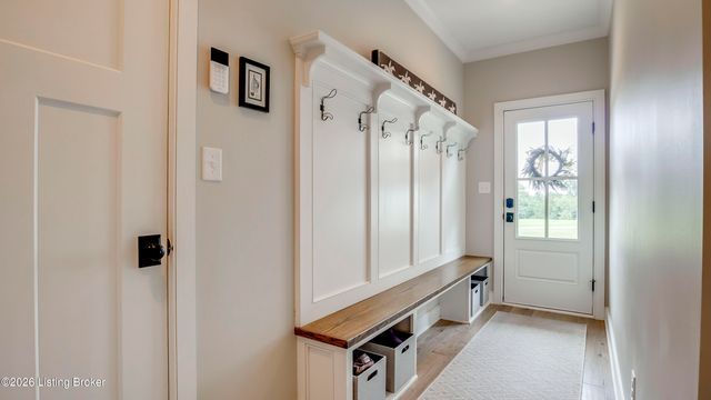 290 Lansdowne, Louisville, KY 40245