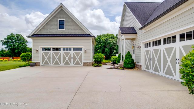 290 Lansdowne, Louisville, KY 40245