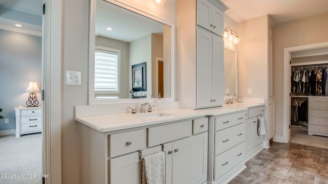 290 Lansdowne, Louisville, KY 40245