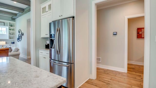 290 Lansdowne, Louisville, KY 40245