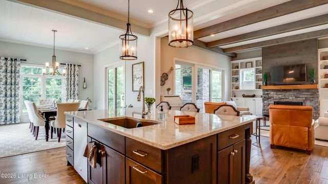 290 Lansdowne, Louisville, KY 40245