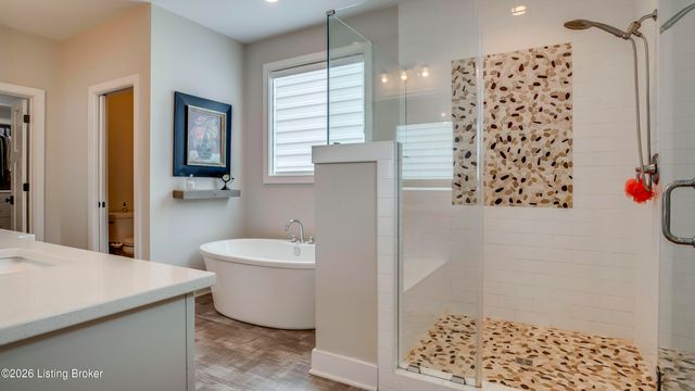 290 Lansdowne, Louisville, KY 40245