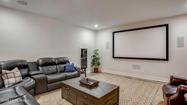 290 Lansdowne, Louisville, KY 40245