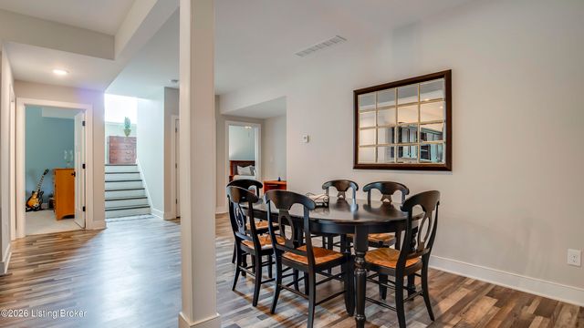 290 Lansdowne, Louisville, KY 40245