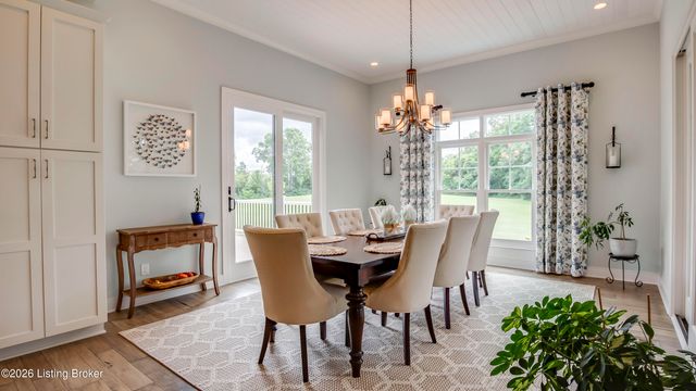 290 Lansdowne, Louisville, KY 40245