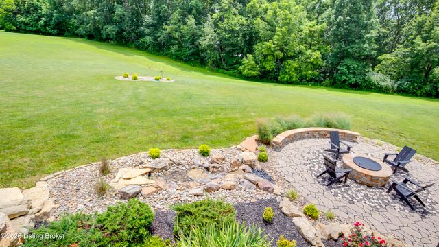 290 Lansdowne, Louisville, KY 40245