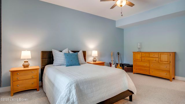 290 Lansdowne, Louisville, KY 40245