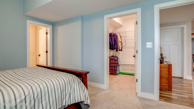 290 Lansdowne, Louisville, KY 40245