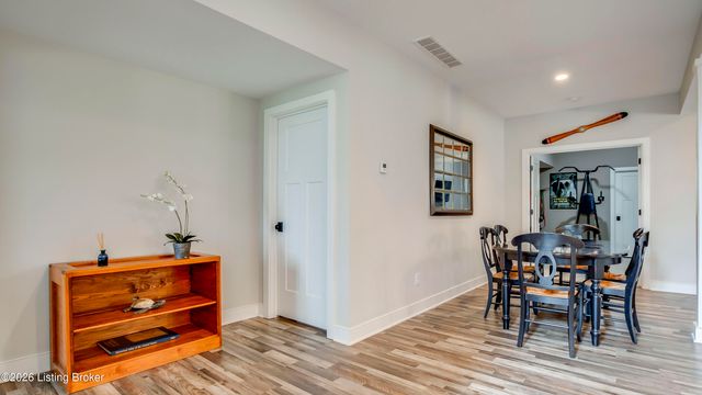 290 Lansdowne, Louisville, KY 40245