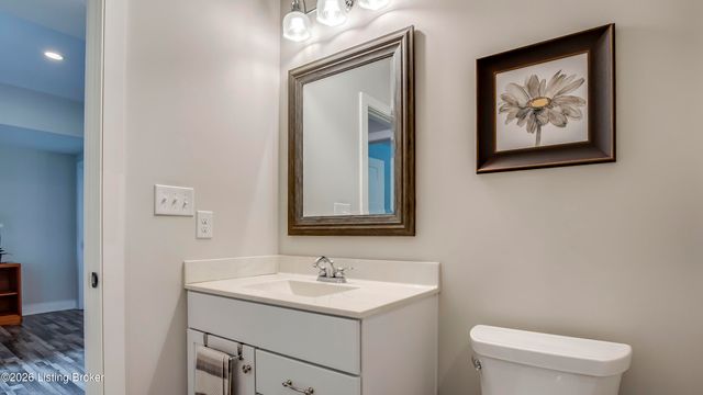 290 Lansdowne, Louisville, KY 40245