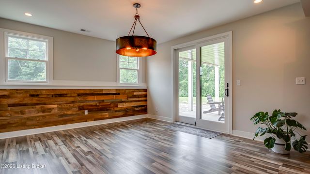 290 Lansdowne, Louisville, KY 40245
