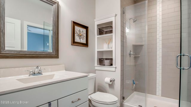290 Lansdowne, Louisville, KY 40245
