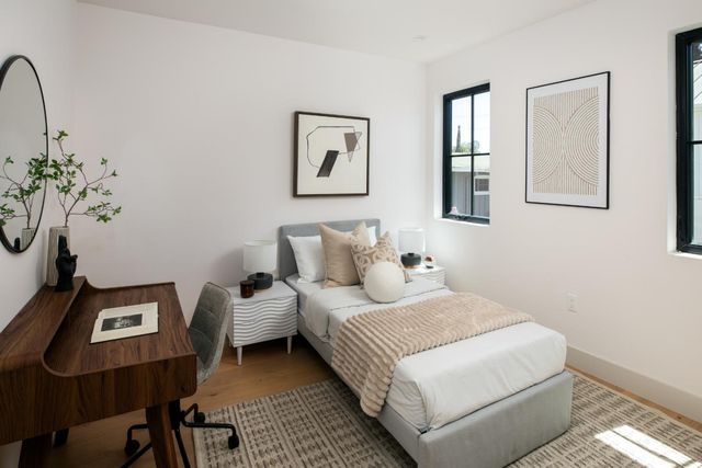 813 Bay Road, Menlo Park, CA 94025