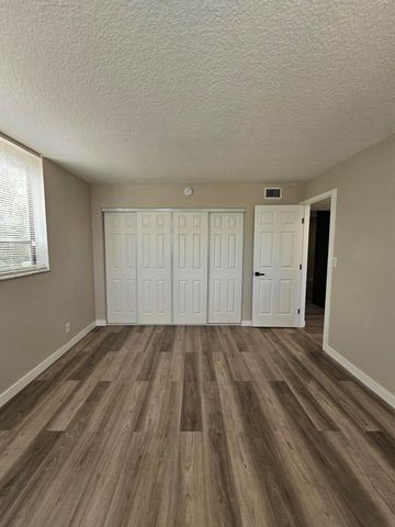 1850 N Congress Avenue 305, West Palm Beach, FL 33401