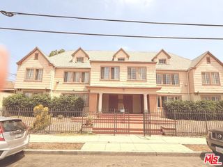 1573 W 30th Street, Los Angeles, CA 90007
