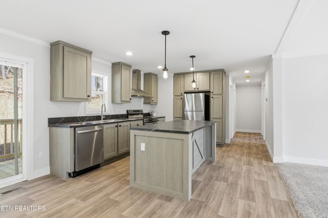 360 Tanasi Drive, Newport, TN 37821