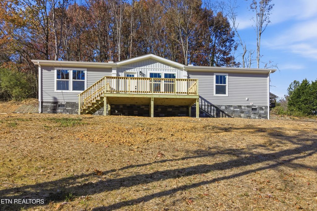 360 Tanasi Drive, Newport, TN 37821