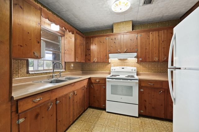 4072 NW 18th Street, Okeechobee, FL 34972
