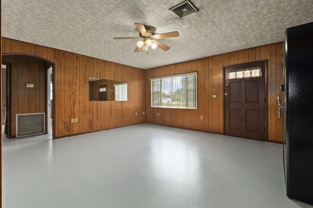 4072 NW 18th Street, Okeechobee, FL 34972