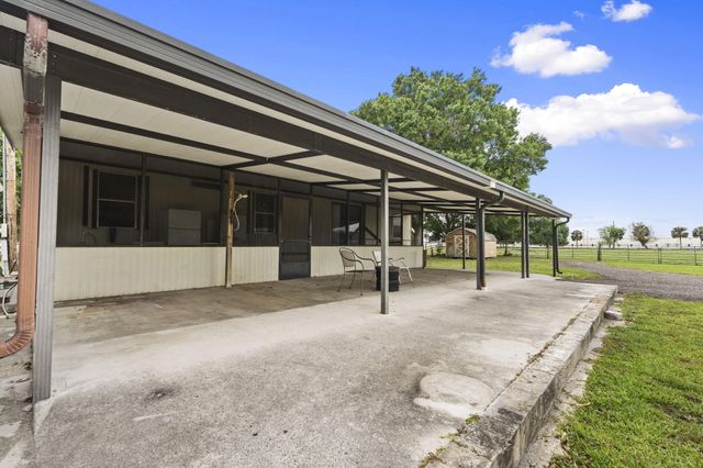 4072 NW 18th Street, Okeechobee, FL 34972