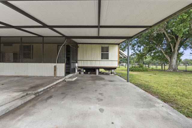 4072 NW 18th Street, Okeechobee, FL 34972