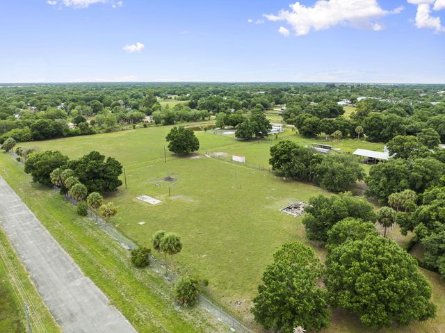 4072 NW 18th Street, Okeechobee, FL 34972