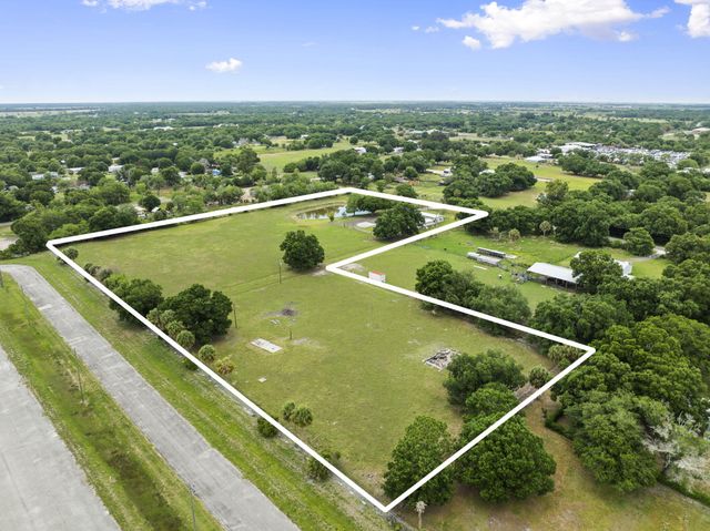 4072 NW 18th Street, Okeechobee, FL 34972