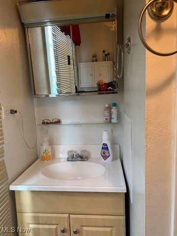 748 Commerce Street, Wellsburg, WV 26070