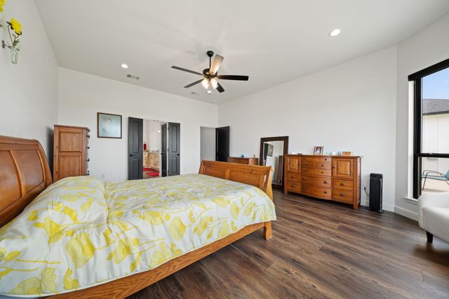 140 Lone Elm Road, Waxahachie, TX 75167