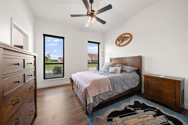 140 Lone Elm Road, Waxahachie, TX 75167