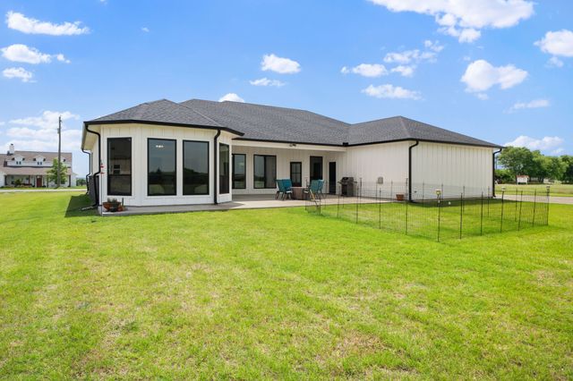 140 Lone Elm Road, Waxahachie, TX 75167