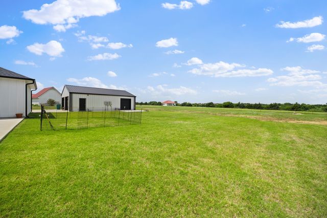 140 Lone Elm Road, Waxahachie, TX 75167