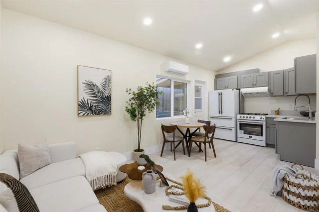 462 Emerson Street, Chula Vista, CA 91911