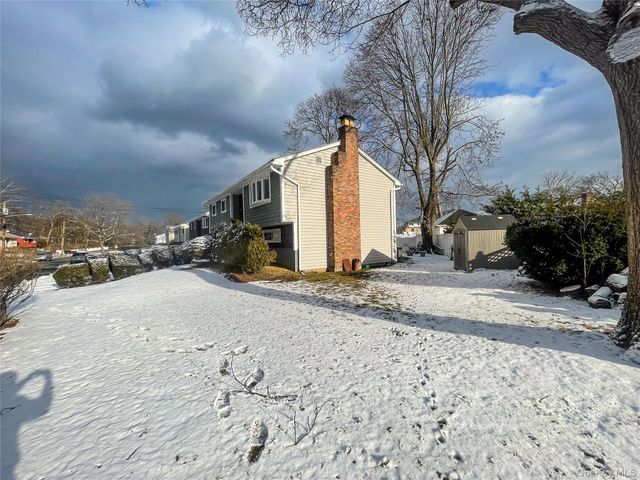 815 Iris Place, West Hempstead, NY 11552
