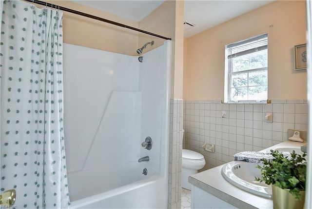 1156 Bedford Ave, Norfolk, VA 23508