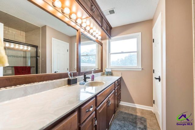 422 Wexford Cir, Bonaire, GA 31005