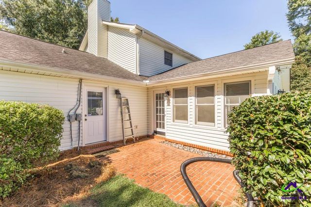 422 Wexford Cir, Bonaire, GA 31005