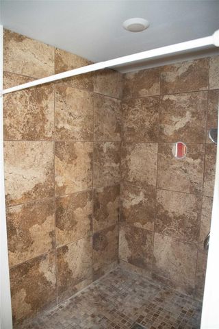 203 S Gisler Street, Austwell, TX 77950