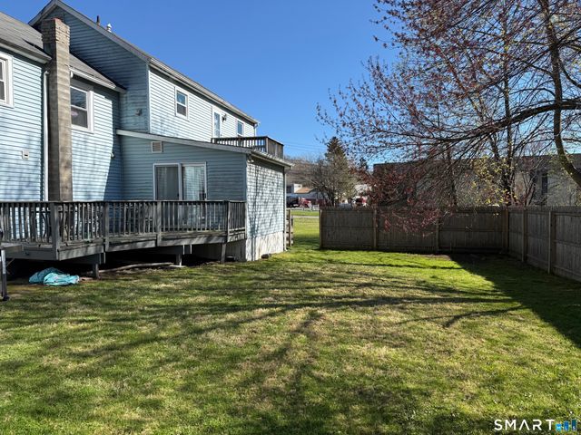 17 Henry Street, Bethel, CT 06801