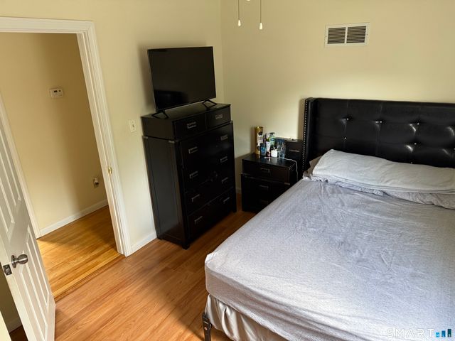 17 Henry Street, Bethel, CT 06801
