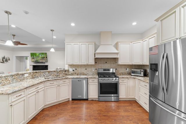804 Helms Way, Conway, SC 29526