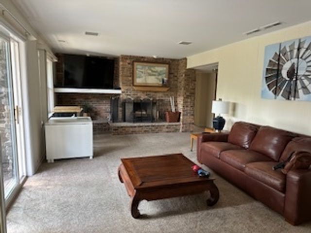 1909 Louise Street, Crystal Lake, IL 60014