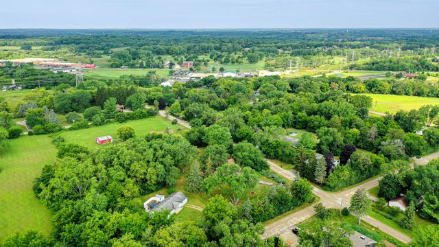 1909 Louise Street, Crystal Lake, IL 60014