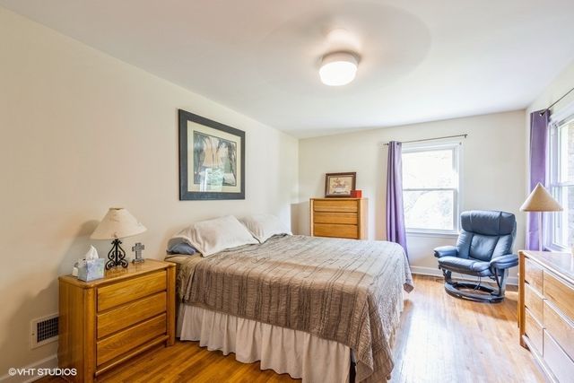 1909 Louise Street, Crystal Lake, IL 60014