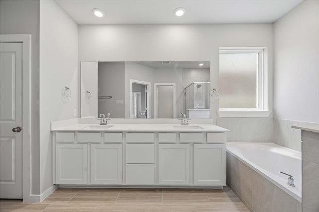 806 Mockingbird Passage Drive, Beasley, TX 77417