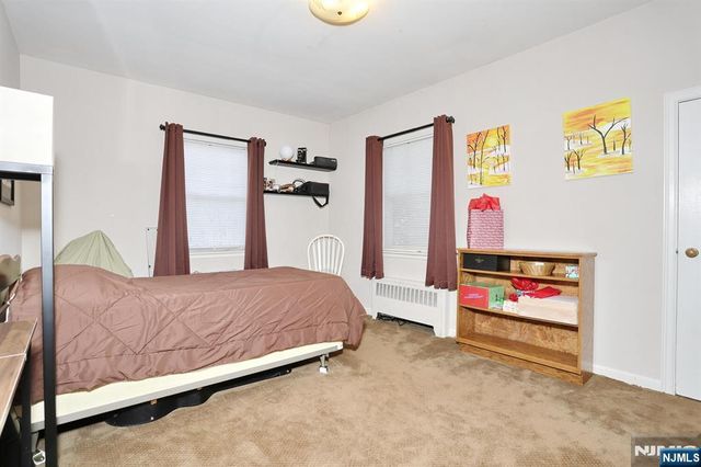 33 4th Street, Park Ridge, NJ 07656