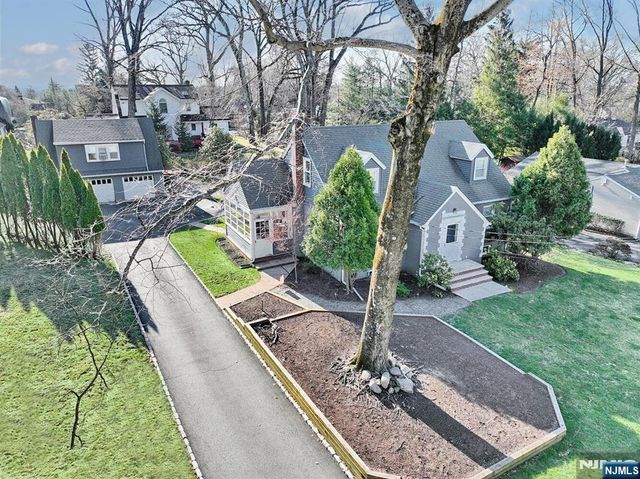 33 4th Street, Park Ridge, NJ 07656