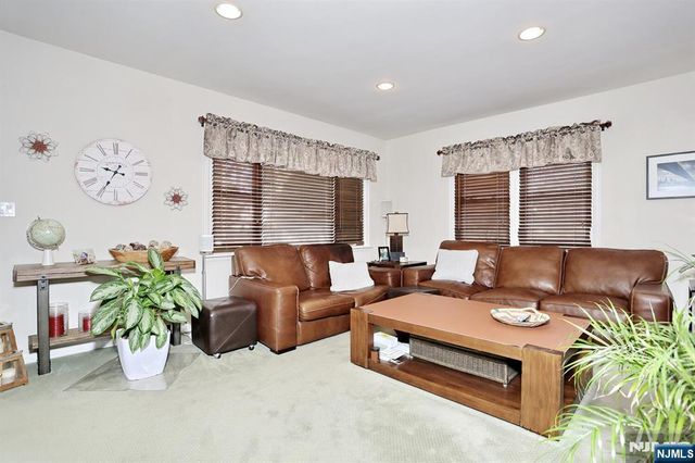 33 4th Street, Park Ridge, NJ 07656