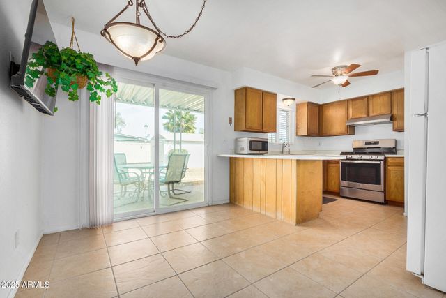 6720 W MEDLOCK Drive, Glendale, AZ 85303